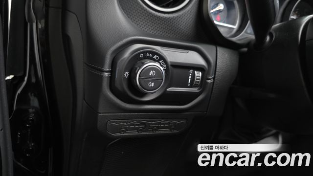 Jeep Wrangler 2024 — photo 29