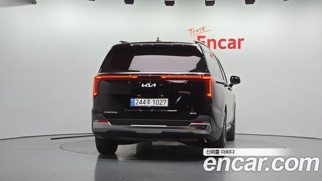 Kia Canival 2025 — photo 4