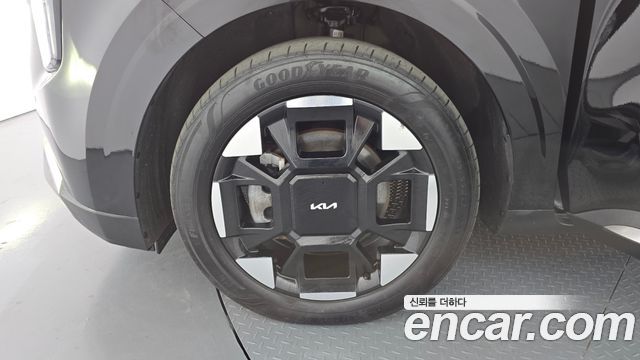 Kia Canival 2025 — photo 5