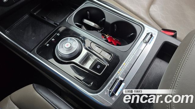 Kia Canival 2025 — photo 9