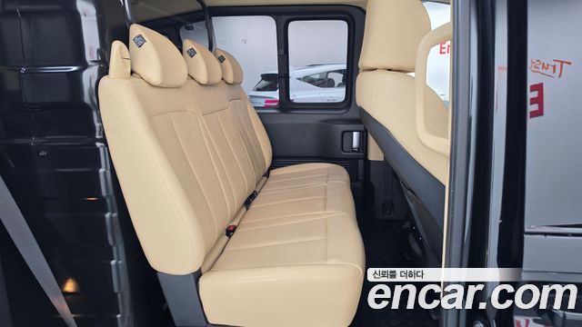Hyundai Staria 2025 — photo 17