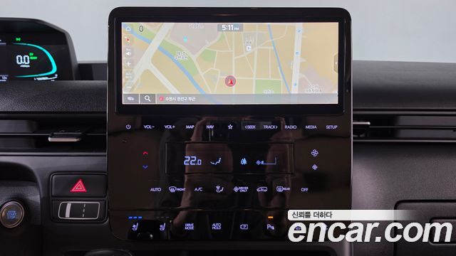 Hyundai Staria 2025 — photo 19