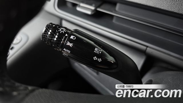 Hyundai Staria 2025 — photo 26
