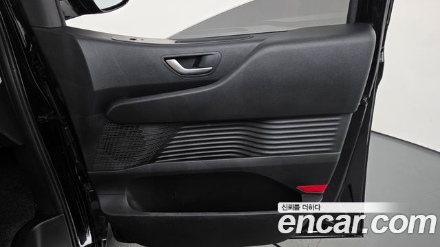 Hyundai Staria 2025 — photo 14