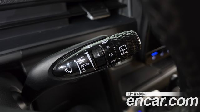 Hyundai Staria 2025 — photo 29