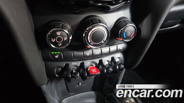 Mini Cooper 2019 — photo 19