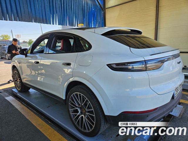 Porsche Cayenne 2020 — photo 4