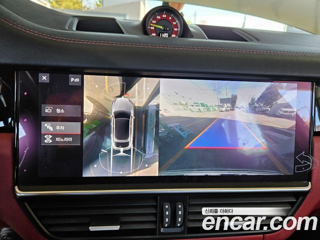 Porsche Cayenne 2020 — photo 12
