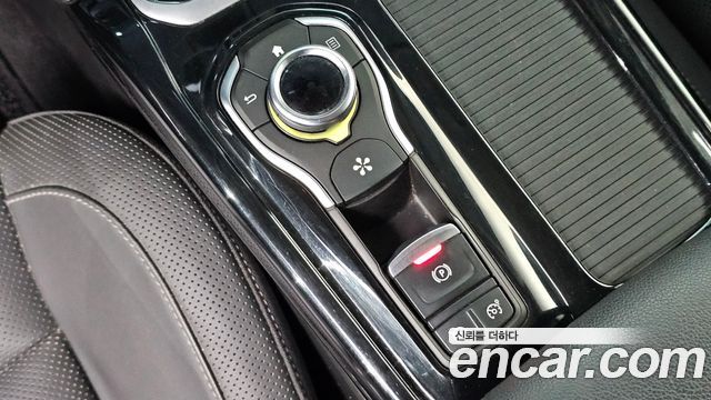 Renault Korea SM6 2019 — photo 23