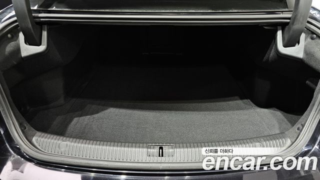 Renault Korea SM6 2019 — photo 30