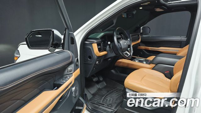 Ford Expedition 2022 — photo 13