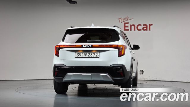 Kia Seltos 2023 — photo 4