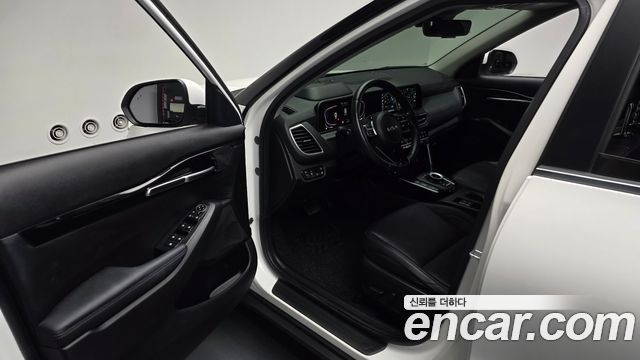 Kia Seltos 2023 — photo 13