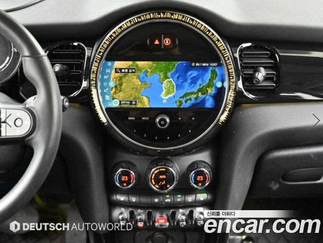 Mini Cooper 2024 — photo 14