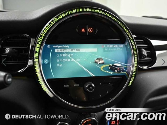 Mini Cooper 2024 — photo 18