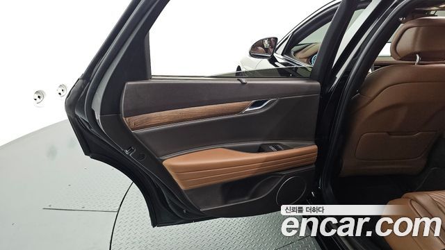 Genesis G80 2022 — photo 15
