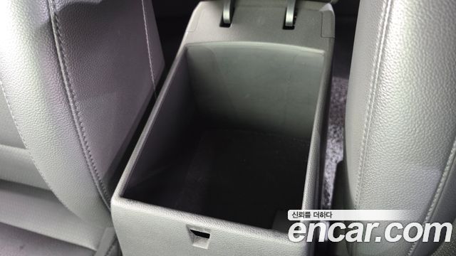 Hyundai AVANTE 2018 — photo 28