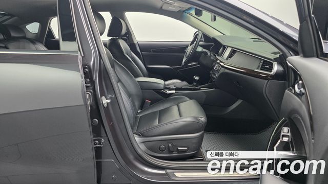 Kia K7 2018 — photo 16