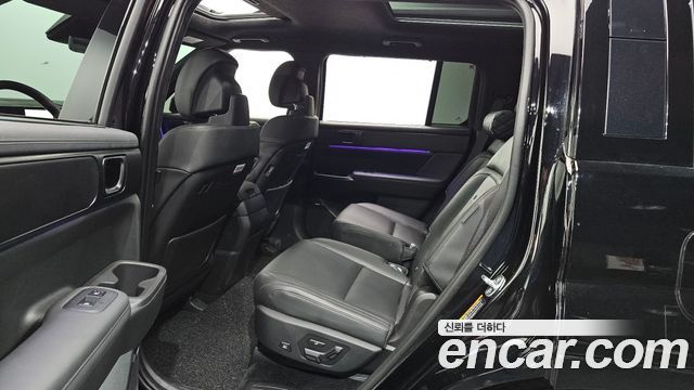 Hyundai Santafe 2025 — photo 18