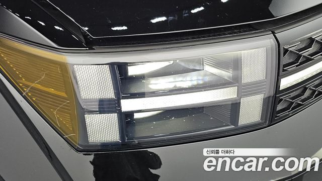 Hyundai Santafe 2025 — photo 8