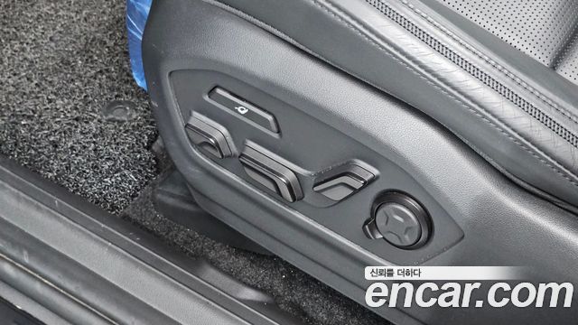 Hyundai Santafe 2025 — photo 34