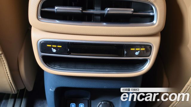 Genesis GV80 2020 — photo 18