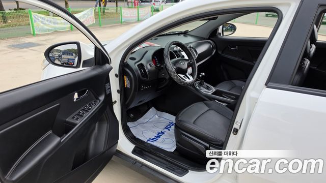 Kia Sportage 2012 — photo 10