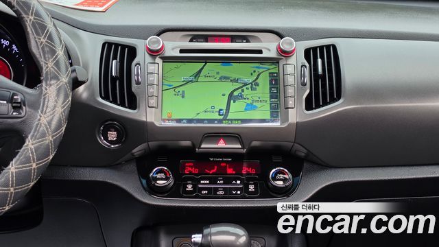 Kia Sportage 2012 — photo 12