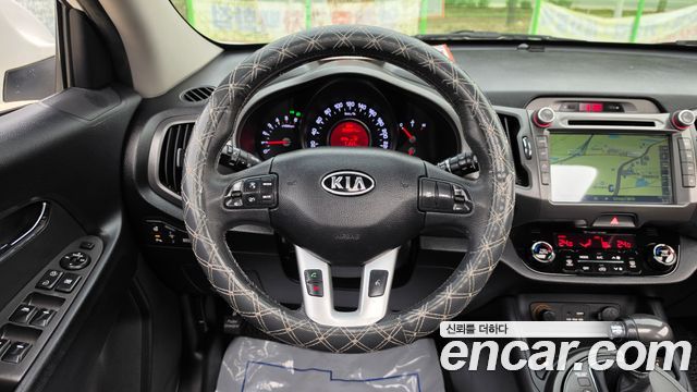 Kia Sportage 2012 — photo 13