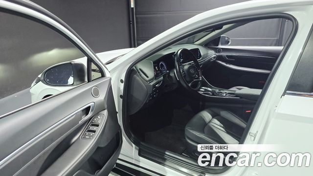 Hyundai Sonata 2023 — photo 13