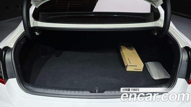 Hyundai Sonata 2023 — photo 24