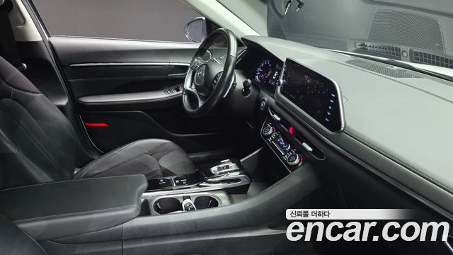 Hyundai Sonata 2023 — photo 25
