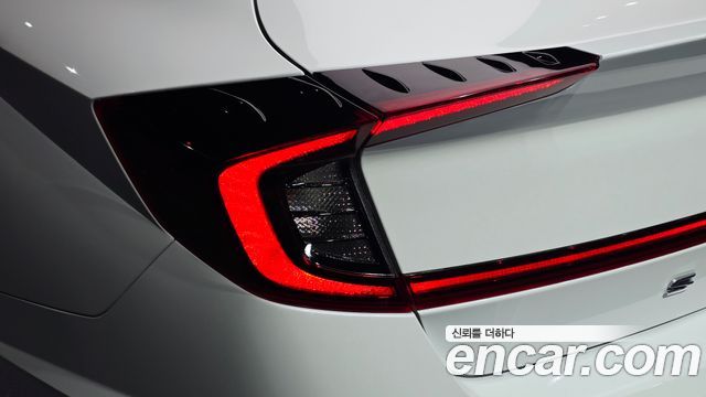 Hyundai Sonata 2023 — photo 9