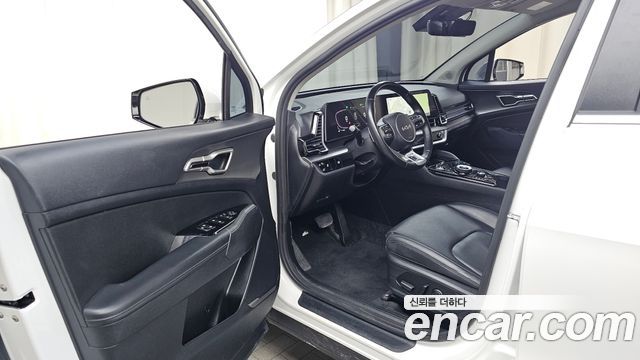 Kia Sportage 2023 — photo 13
