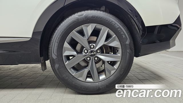 Kia Sportage 2023 — photo 7