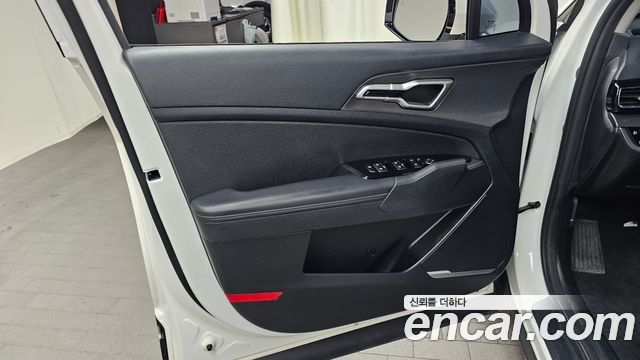 Kia Sportage 2023 — photo 14