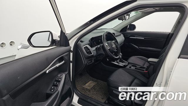 Kia Seltos 2023 — photo 13