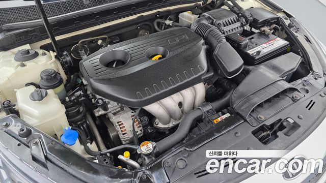 Kia K5 2012 — photo 6