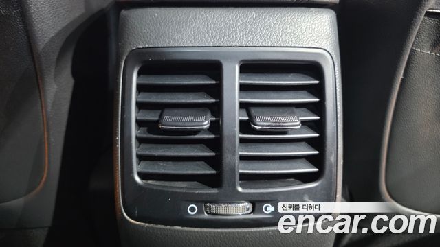 Kia K5 2012 — photo 18