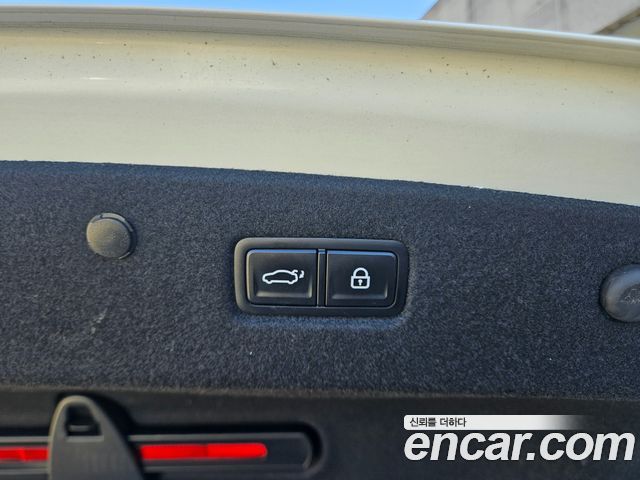 Kia K8 2022 — photo 18