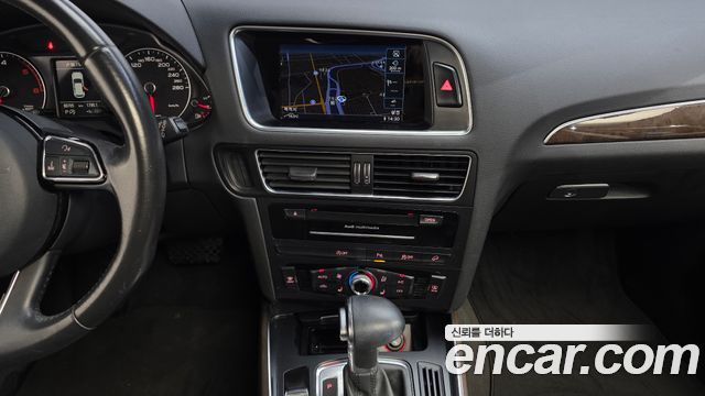 Audi Q5 2016 — photo 14