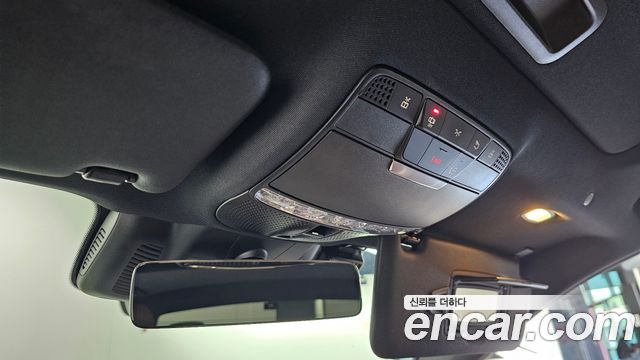 Mercedes-Benz E-Class 2022 — photo 26