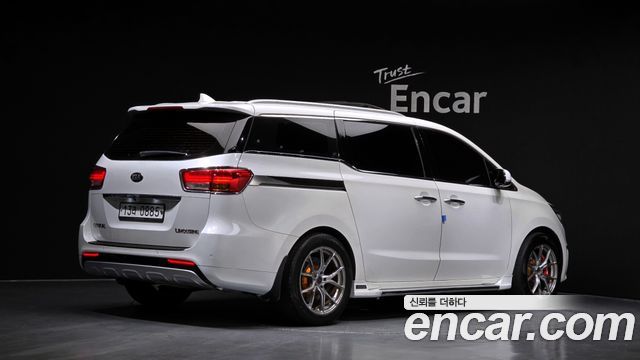 Kia Canival 2016 — photo 2