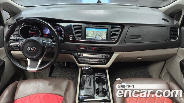 Kia Canival 2016 — photo 7