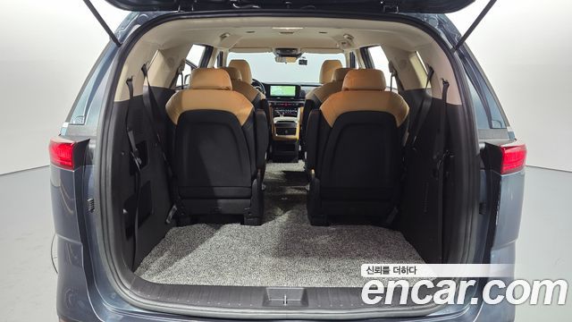 Kia Canival 2022 — photo 23