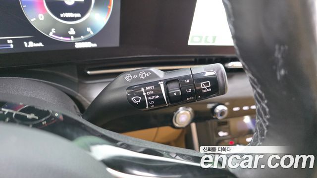 Kia Canival 2022 — photo 24