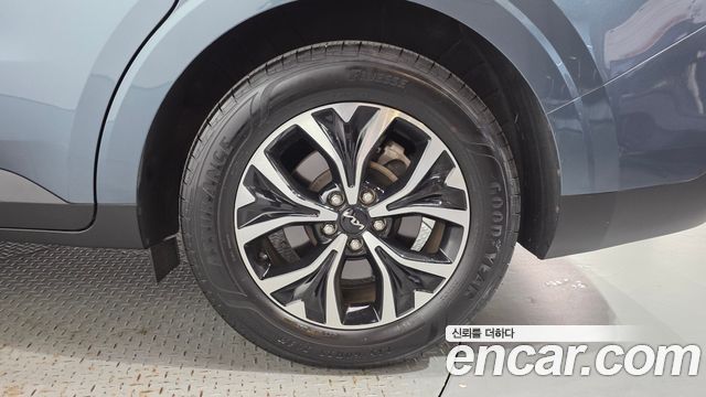 Kia Canival 2022 — photo 7