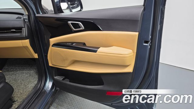 Kia Canival 2022 — photo 14