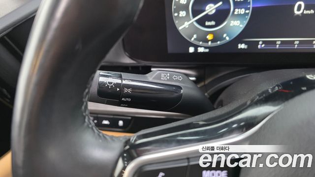 Kia Canival 2022 — photo 27
