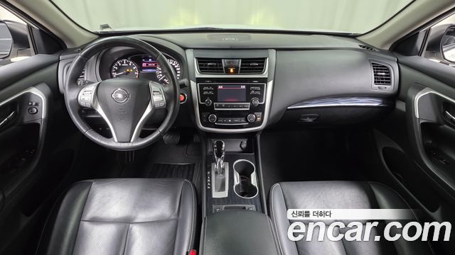 Nissan Altima 2018 — photo 10